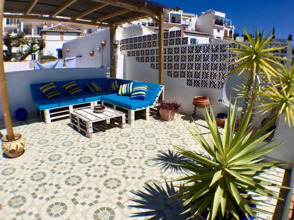 Casa Angelines Holiday Home Нерха Экстерьер фото
