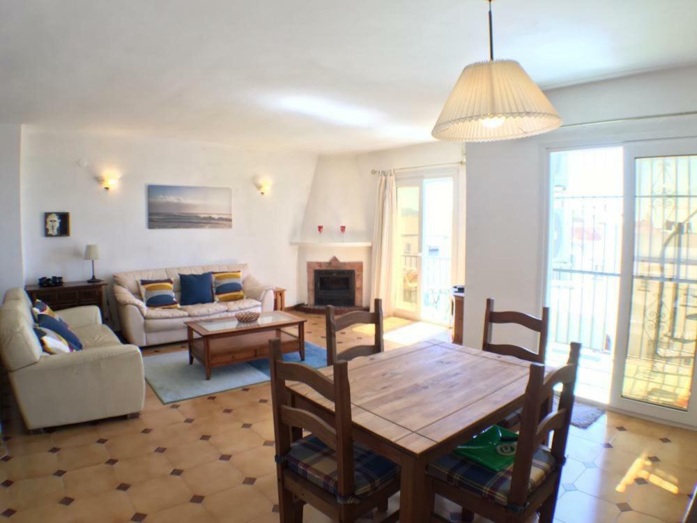 Casa Angelines Holiday Home Нерха Экстерьер фото